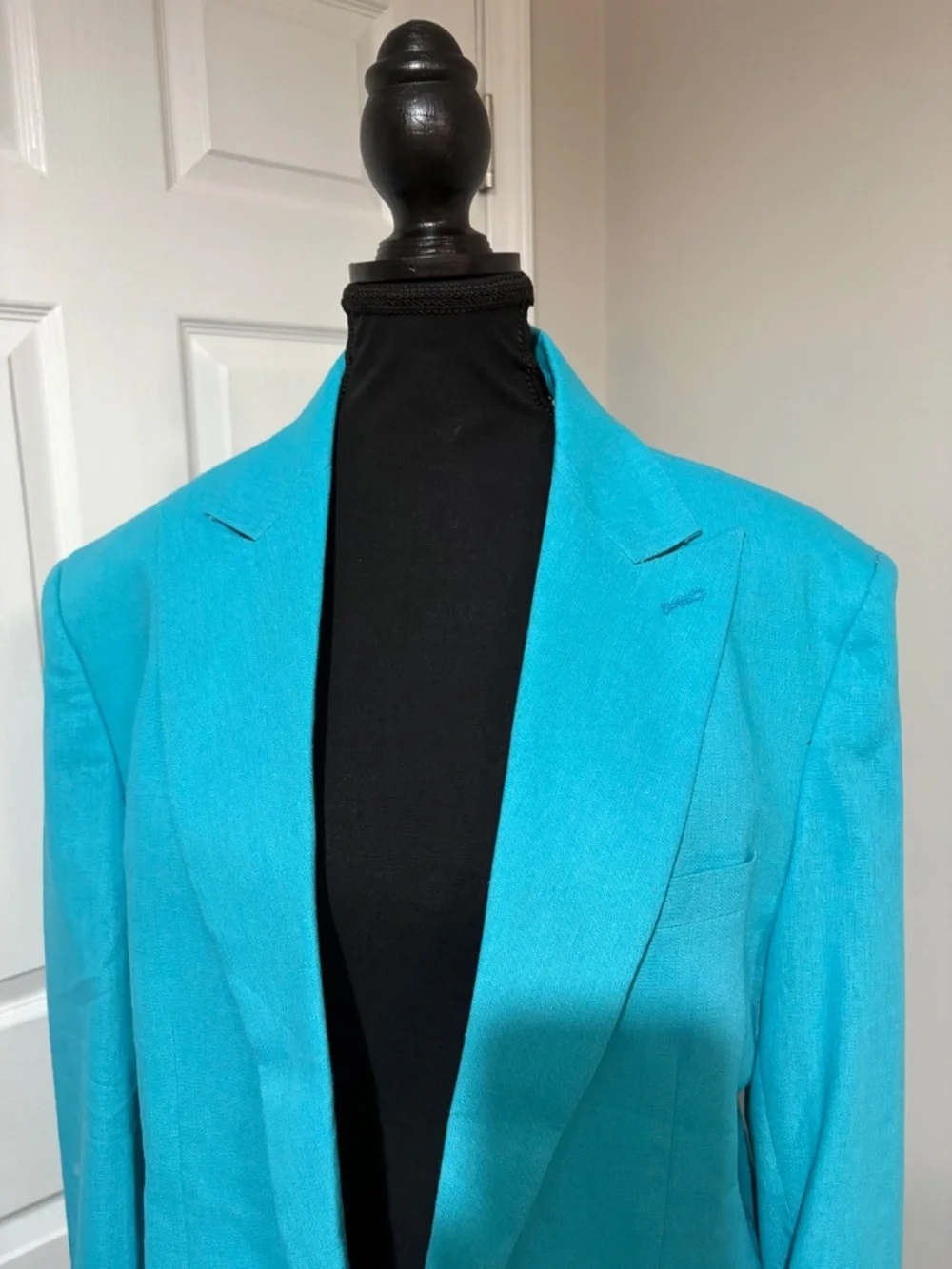 Mi Bo Tong Suit